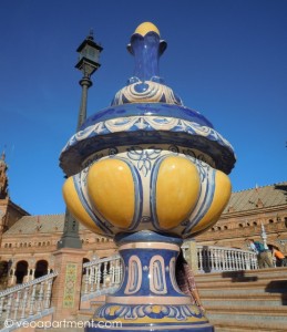 detail at Plaza de España