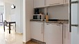 Sevilla Apartamento - Pequeña cocina americana bien equipada.