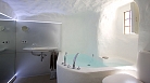 Granada Apartment - Modern bathroom with a large bath.