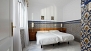 Sevilla Ferienwohnung - Bedroom 2 with twin beds.
