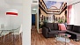 Sevilla Ferienwohnung - A corridor leads to the other two bedrooms, and two bathrooms.