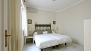 Sevilla Ferienwohnung - Bedroom 2 with twin beds.