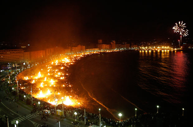 bonfires la coruna