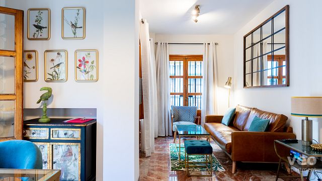 Louer un appartement touristique à Séville Place Santa Cruz Séville