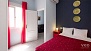 Séville Appartement - Bedroom with a double bed (140 x 200 cm) and wardrobe (on the left, just seen).