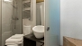 Granada Apartamento - The bathroom includes a heated towel-rail and a rain shower.