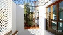 Séville Appartement - Patio of the house viewed from the dining room - upper floor.