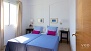 Sevilla Ferienwohnung - Bedroom with twin beds.