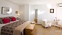 Séville Appartement - Master bedroom with double bed of 150 x 200cm (upper floor).