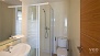 Seville Apartment - En-suite bathroom with shower (upper floor).