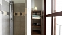 Sevilla Apartamento - En-suite bathroom with shower.