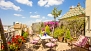 Sevilla Ferienwohnung - Terrace with outdoor furniture: 2 deck-chairs, dining table, chairs and parasol.