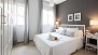 Sevilla Apartamento - Master bedroom with double-bed (1,50 x 2,00 m) and large wardrobe.