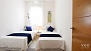 Sevilla Apartamento - Second bedroom with twin beds.