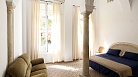 Alquiler apartamentos en Sevilla Pajaritos Patio | Estudio en una Casa Palacio