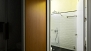 Séville Appartement - View to the en-suite bathroom (inside bedroom 1).